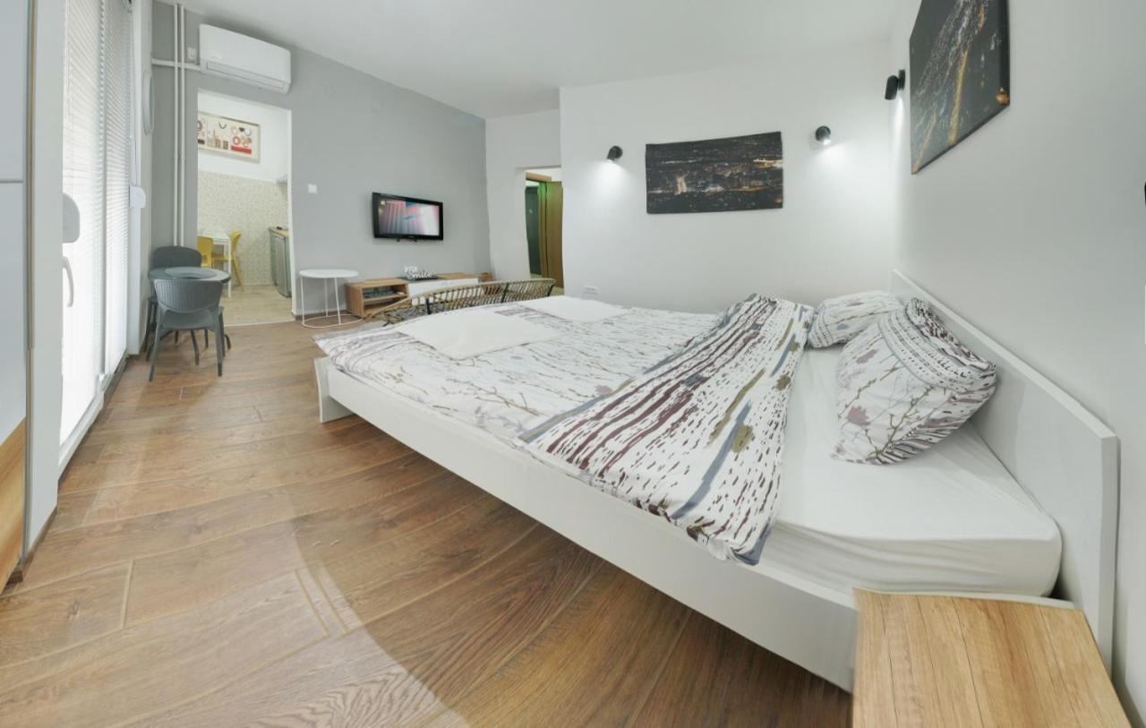 Bibi'S Apartments 스코페 외부 사진